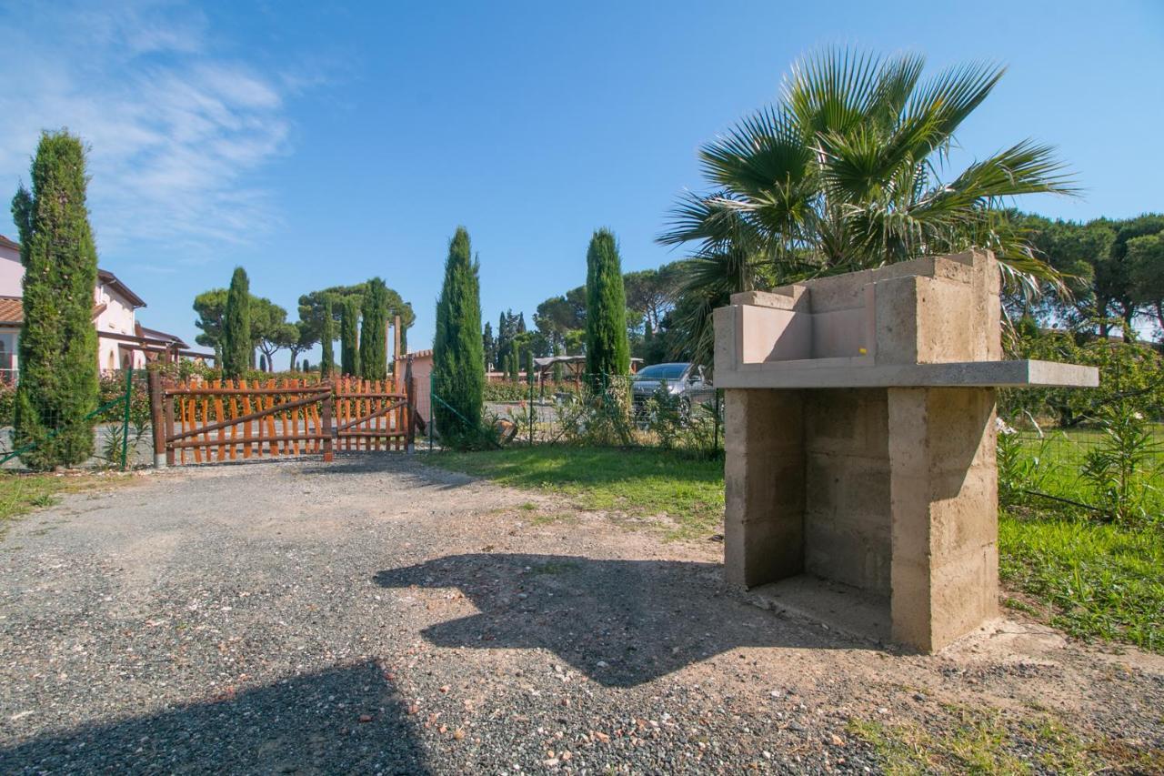 Апарт отель Fattoria Palazzeta - Pet & Family Friendly Чечина Экстерьер фото