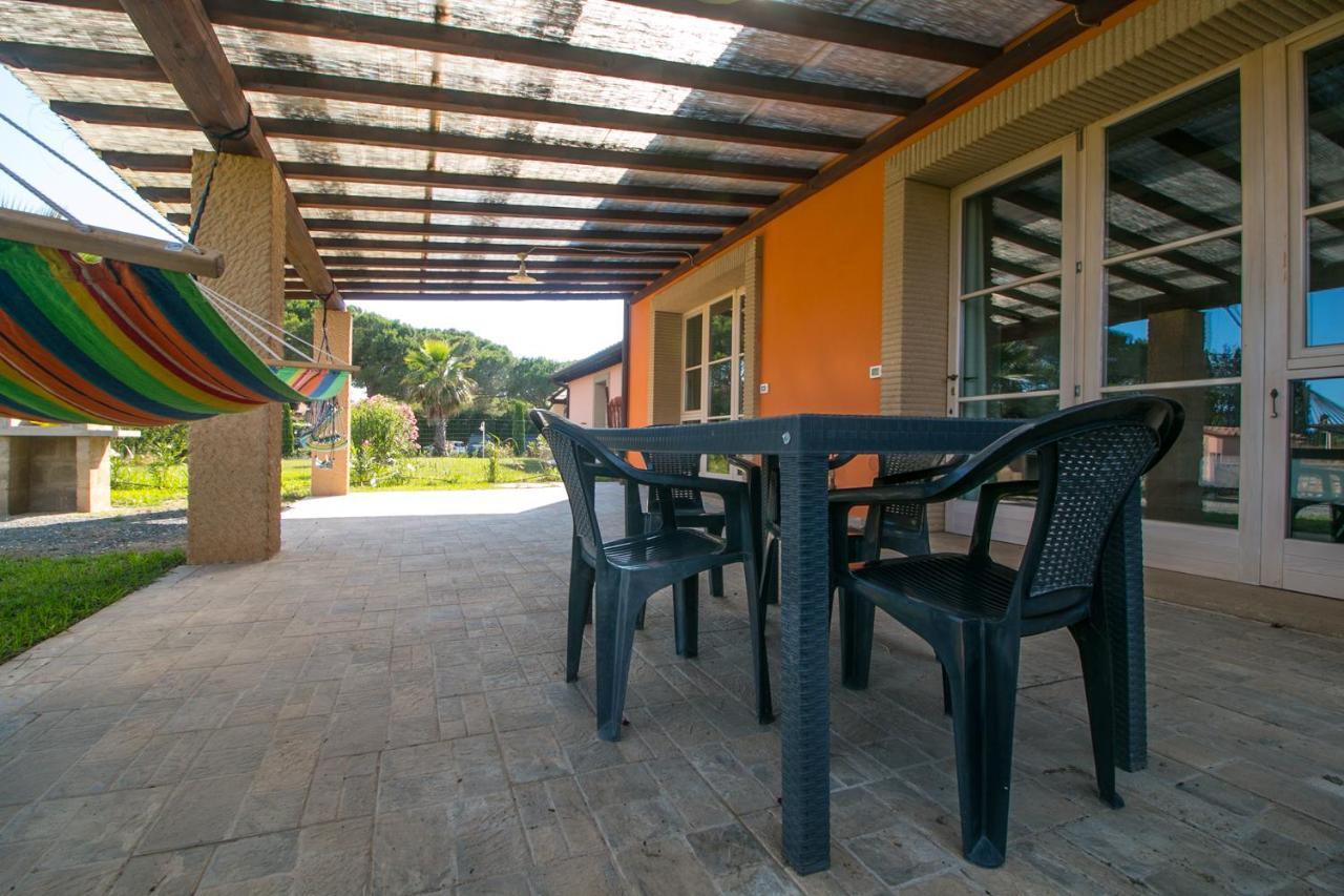 Апарт отель Fattoria Palazzeta - Pet & Family Friendly Чечина Экстерьер фото